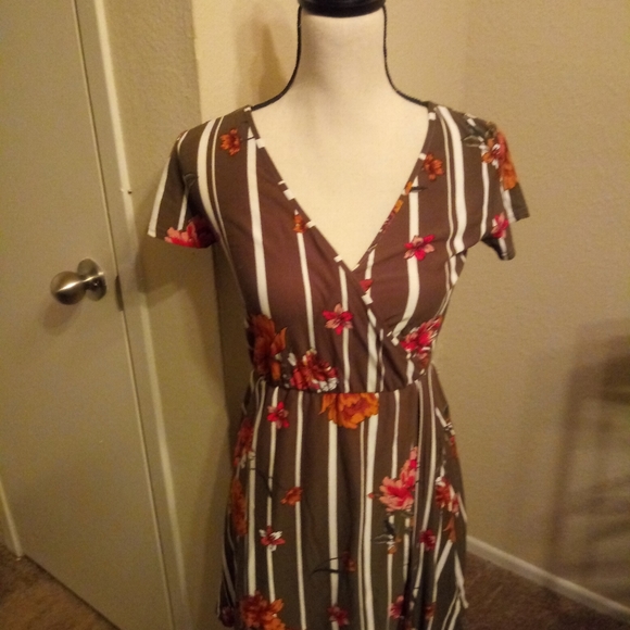 Dress lot all size small - Picture 5 of 6